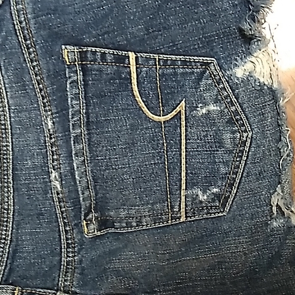 Jean shorts sz 10 - Picture 3 of 8